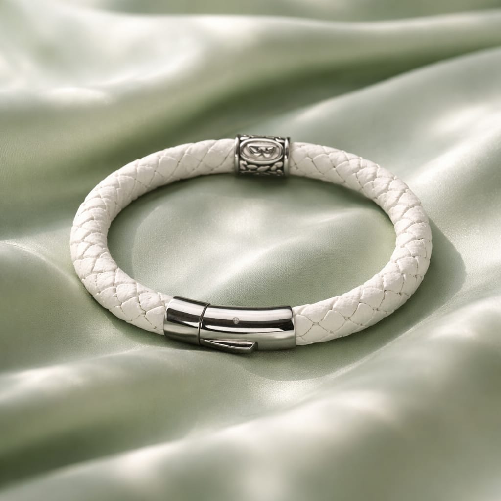 Berkano Rune handcrafted leather bracelet by Mascotsbracelets