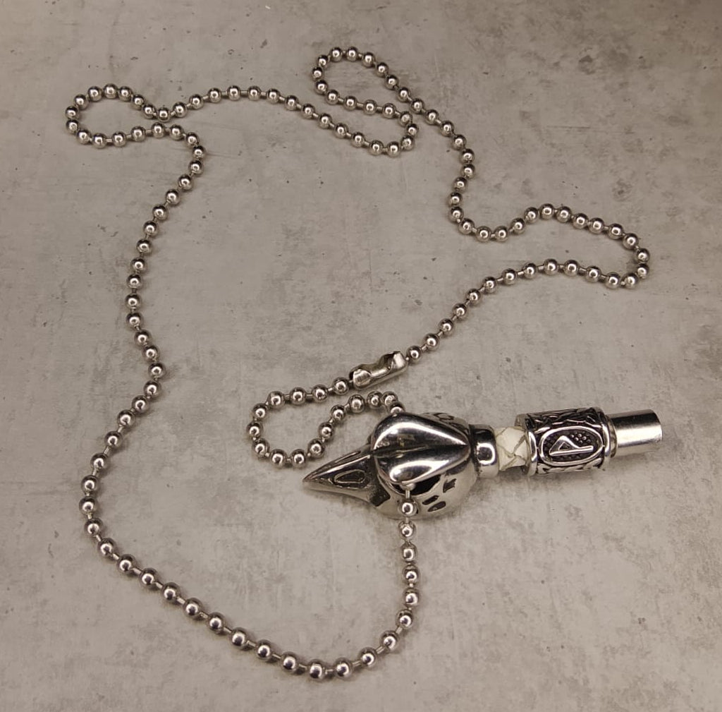 Amulette personnalisée sur une chaîne